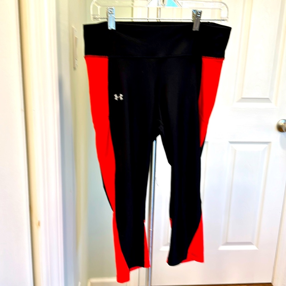 Under Armour cropped capri workout pants